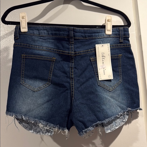 Blue Jean Shorts Distressed Style - Picture 2 of 2